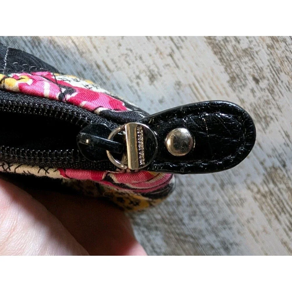 Vera Bradley Wristlet Wallet Quilted Black Floral Patent Trim All In One